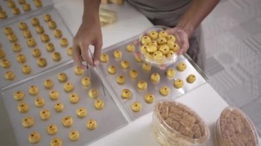 Nastar turtalı kek kurabiyeleri. Mübarek bayramı için İslami kurabiye bisküvisi