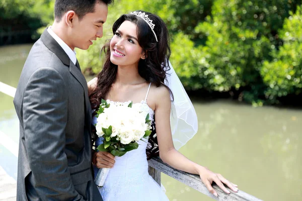 Happiness of newlywed couple — Stock Photo, Image