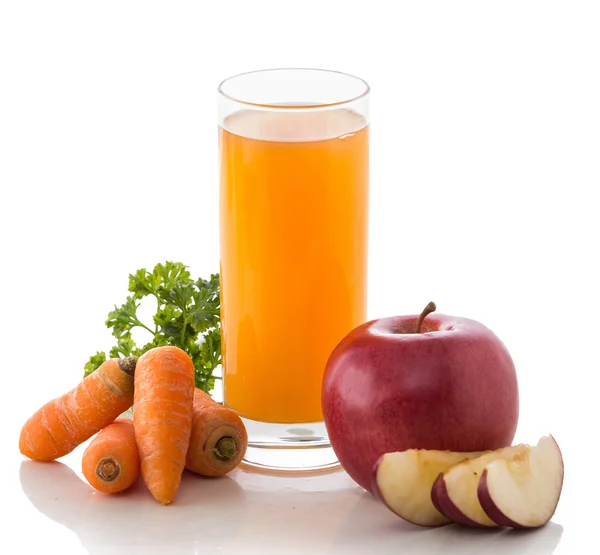 Manzana, zanahoria y frijoles rojos mezclan jugo —  Fotos de Stock