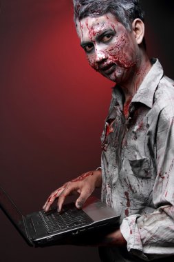 Zombi dizüstü bilgisayar ile