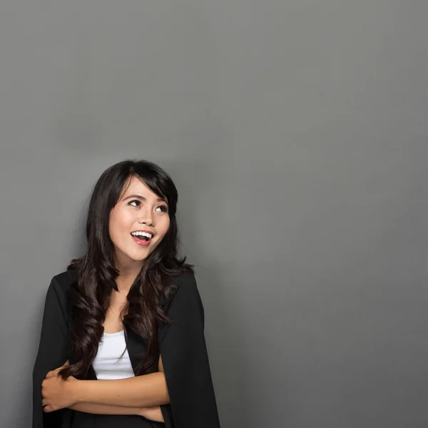 Joven mujer de negocios asiática sonrisa —  Fotos de Stock