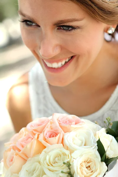 Beautiful smile from beautiful woman — Stock Photo, Image
