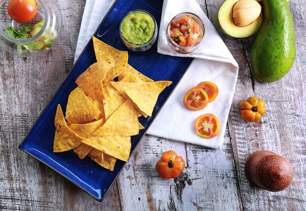 Mexikanische Chips und Salsa — Stockfoto