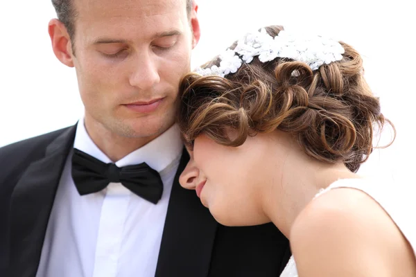 Harmonioso jovem casal recém-casado — Fotografia de Stock