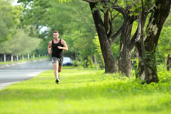 Male runner training for marathon — Stock Photo, Image