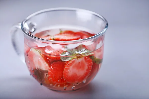 A glass of fresh strawberry infused water — Stock Photo, Image