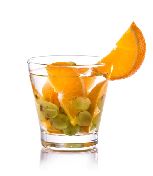 Infused fresh fruit water of orange and grape. isolated over whi — 스톡 사진