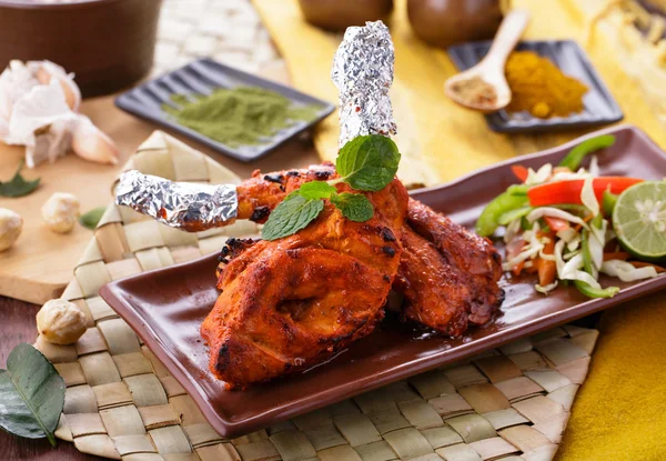 Delicioso pollo tandoori indio —  Fotos de Stock