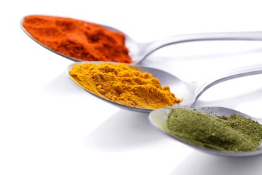 Bazı Hint baharat kaşık üzerinde