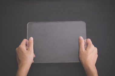 fütüristik şeffaf tablet kadar sahte