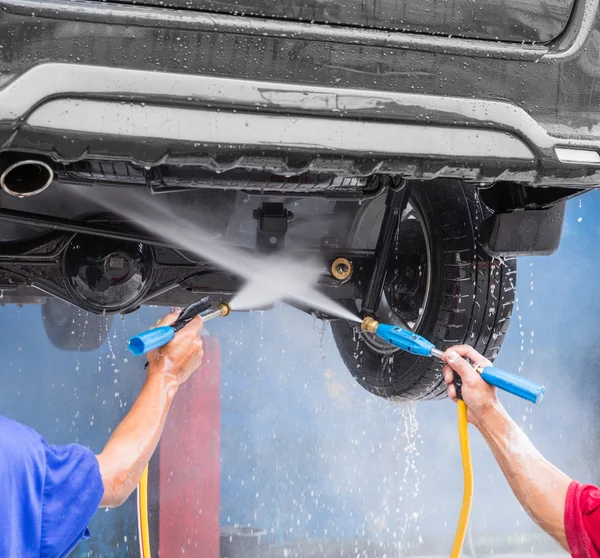 Auto wassen reiniging met water onder druk — Stockfoto