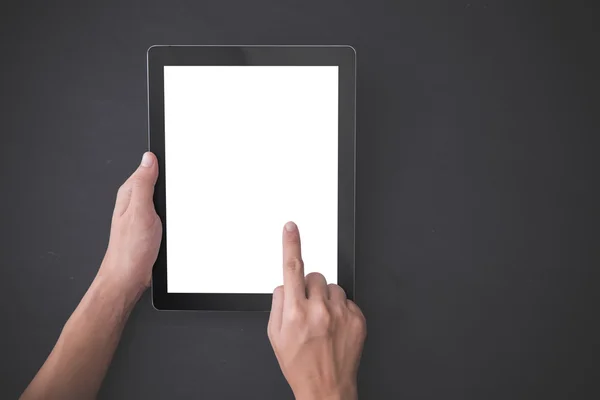 Mão usando um tablet pc, dedo pressionando opção imaginária, mock u — Fotografia de Stock