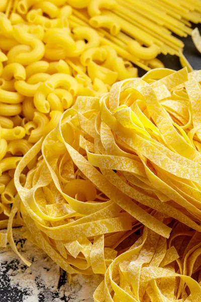 Raw homemade italian pasta — Stock Photo, Image