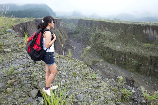 Aventura de mujer joven — Foto de Stock