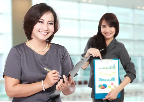 Group of asian young business persons — Stock Photo, Image