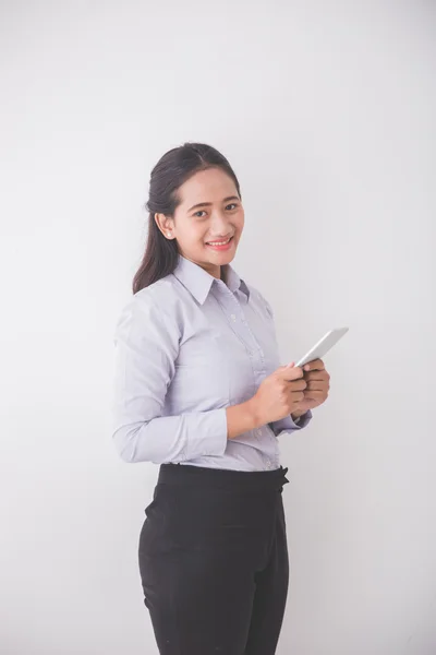 Asiatiska unga sekreterare med en mobiltelefon — Stockfoto