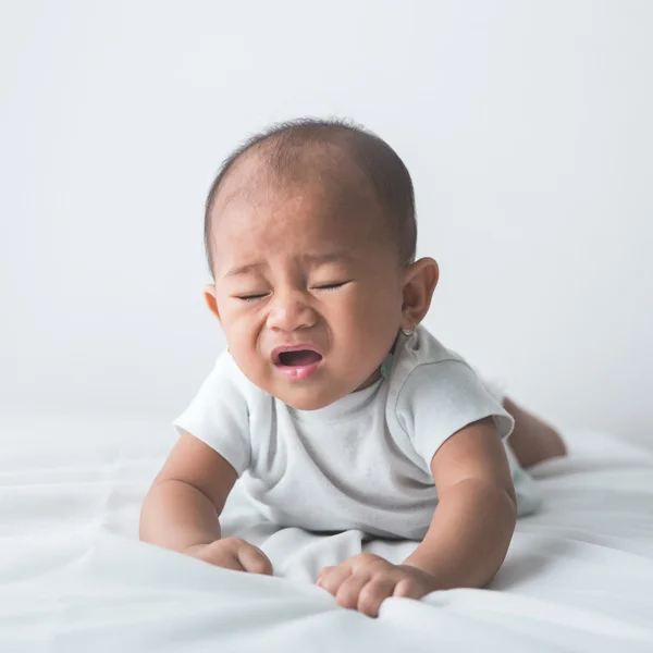 赤ちゃんのくしゃみのクローズ アップ — ストック写真