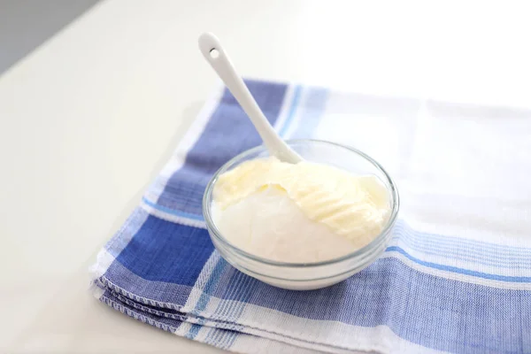 Naturlig Yoghurt Eller Yoghurt Med Grädde — Stockfoto