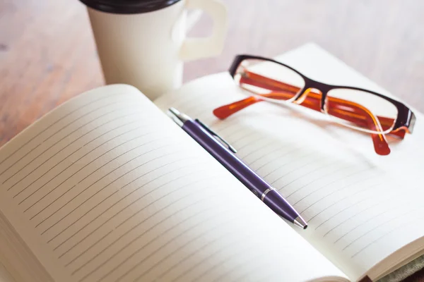 Préparer l'écriture dans le café — Photo