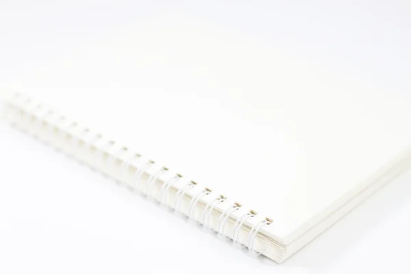 Spiral notebook isolerad på vit bakgrund — Stockfoto