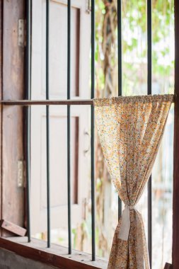 Doğal pencere öğleden sonra ışık