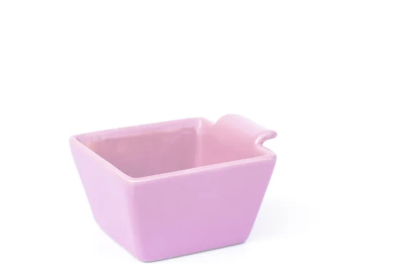 Tigela de cerâmica rosa isolada no fundo branco — Fotografia de Stock