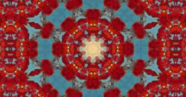 Soyut renkli Kaleydoskop süsü. Merkezden yayılan çok renkli şekil ve desenlerin bilgisayarlı hareket grafikleri. Kusursuz döngüler, fraktal animasyon, kaleydoskop. 4k grafik hareketi