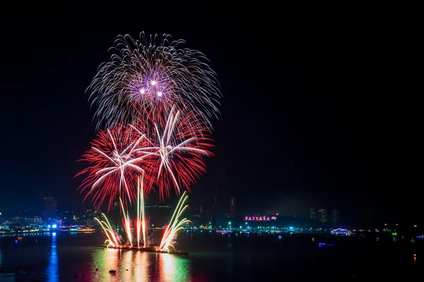Festival de fogos de artifício de Pattaya 2015 Imagem De Stock