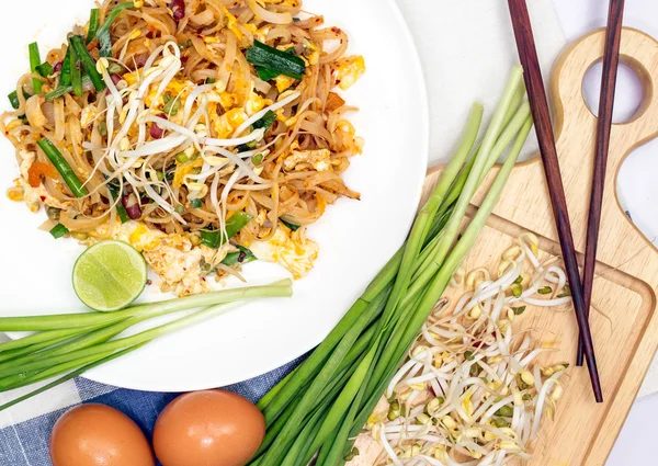 Cibo tailandese (Pad Thai ) — Foto Stock