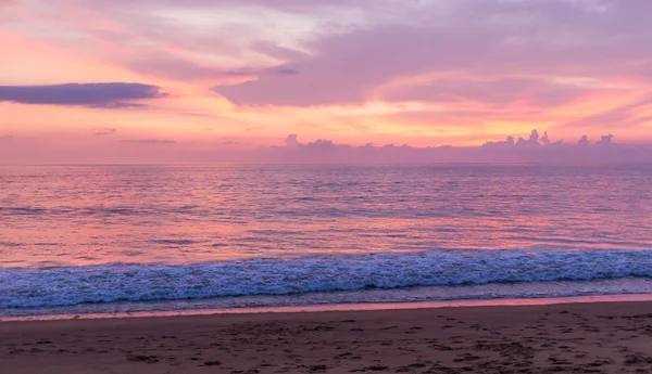 Pláž po západu slunce — Stock fotografie