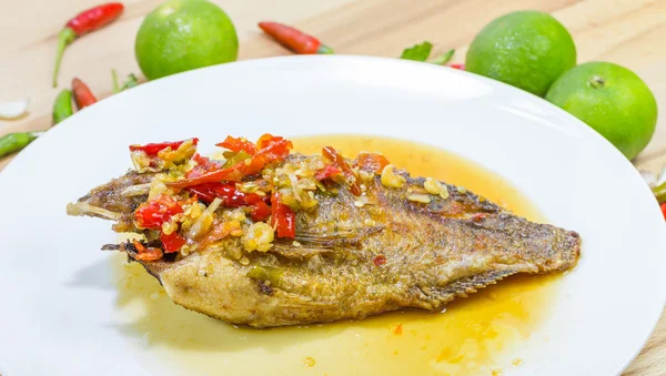 Fried fish, Thai food — Stock Photo, Image