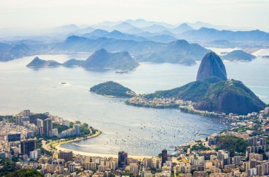 Sugarloaf dağ ve Botafogo Bay