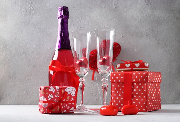 Happy Valentines Day Still Life Cină Romantică Sticlă Șampanie Roz — Fotografie, imagine de stoc