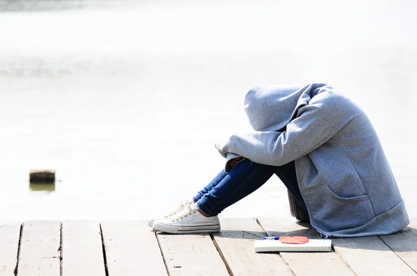 Woman in Despair with her diary — Stock Photo, Image