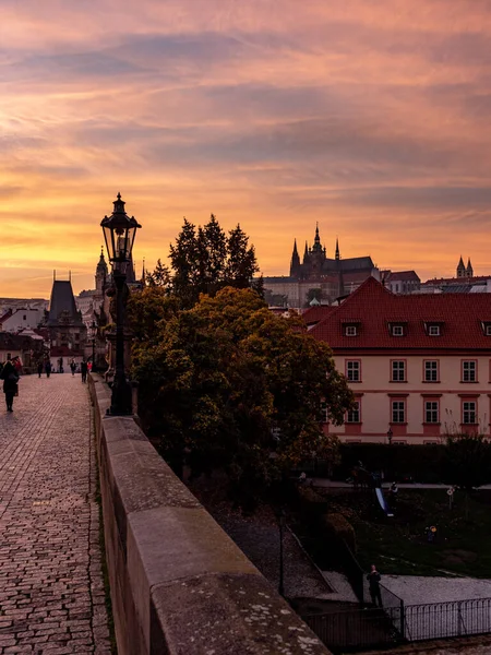 Pôr Sol Outono Ponte Charles Praga — Fotografia de Stock