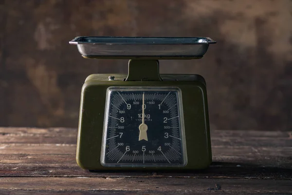 Green Vintage Scales Wooden Table — Stock Photo, Image