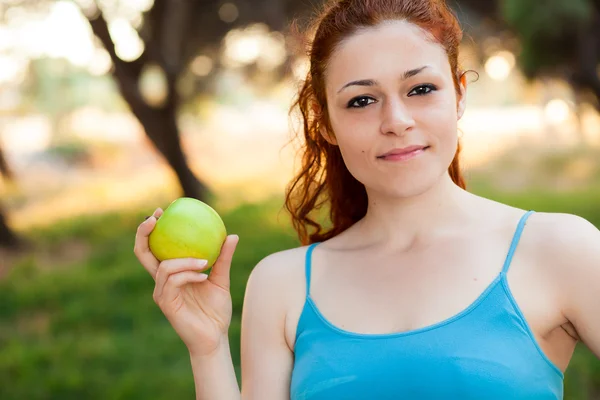 Woman with Green Apple — Stock Photo, Image