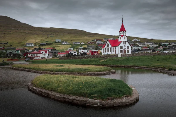 Church Red Roof Village Sandavagur Vagar Island Water Front Clouds — ストック写真