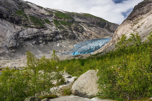 Blauwe gletsjer Nigardsbreen in Noorwegen — Stockfoto