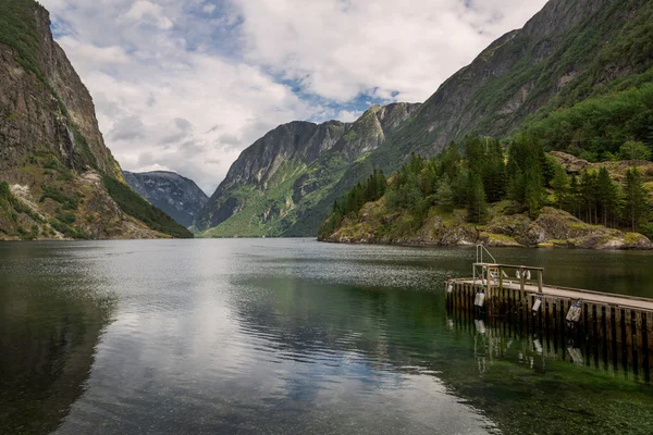 Aurlands fjord op Gudvangen — Stockfoto