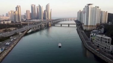Haeundae Nehri Gezisi 'nin Hava Görüntüsü, Busan, Güney Kore, Asya.