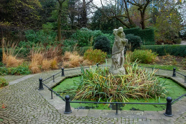 Awe Botanischen Garten Der Innenstadt Von Brüssel Spätherbst Und Pool — Stockfoto