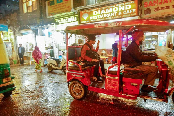 2019 Delhi Hindistan Tuk Tuk Arabası Ana Çarşıda Hindistan Kışın — Stok fotoğraf