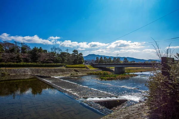 Umělé Peřeje Řece Kamo Slunečný Den Konci Března Kjótu — Stock fotografie