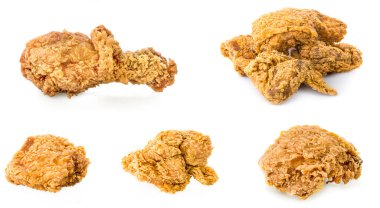 Kızarmış tavuk beyaz arka planda izole edilmiş.