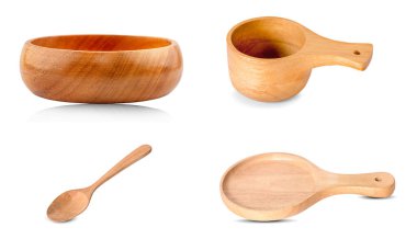 Tahta kaşık beyaz arkaplanda izole edildi 