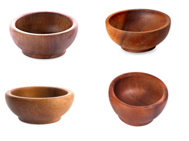 Tahta kase beyaz arka planda izole edilmiş. 