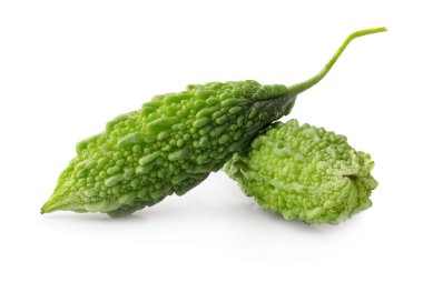 Beyaz arkaplanda acı kavun