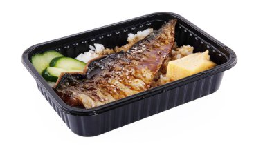 Japon yemekleri beyaz arka planda izole edilmiş.