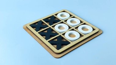 Strateji ve İş Kararları Konsepti: X ve O 'lu Tahta Tic-Tac-Toe Oyun Kurulu
